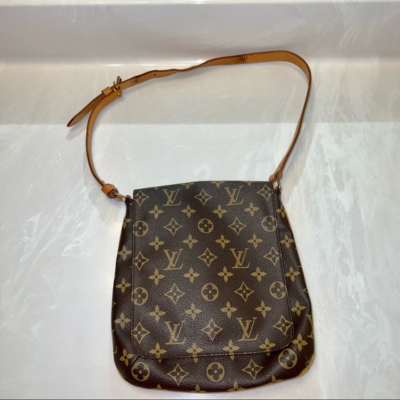 Louis Vuitton Handbags - 🖤 Louis Vuitton Musette Salsa short Shoulder bag
